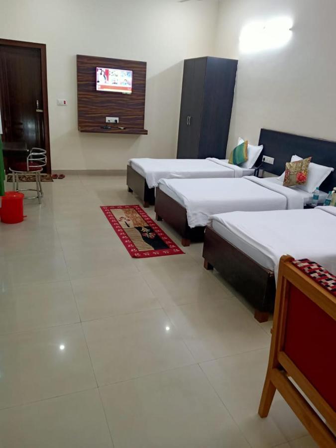 Hotel The Ideal Kushinagar Zewnętrze zdjęcie
