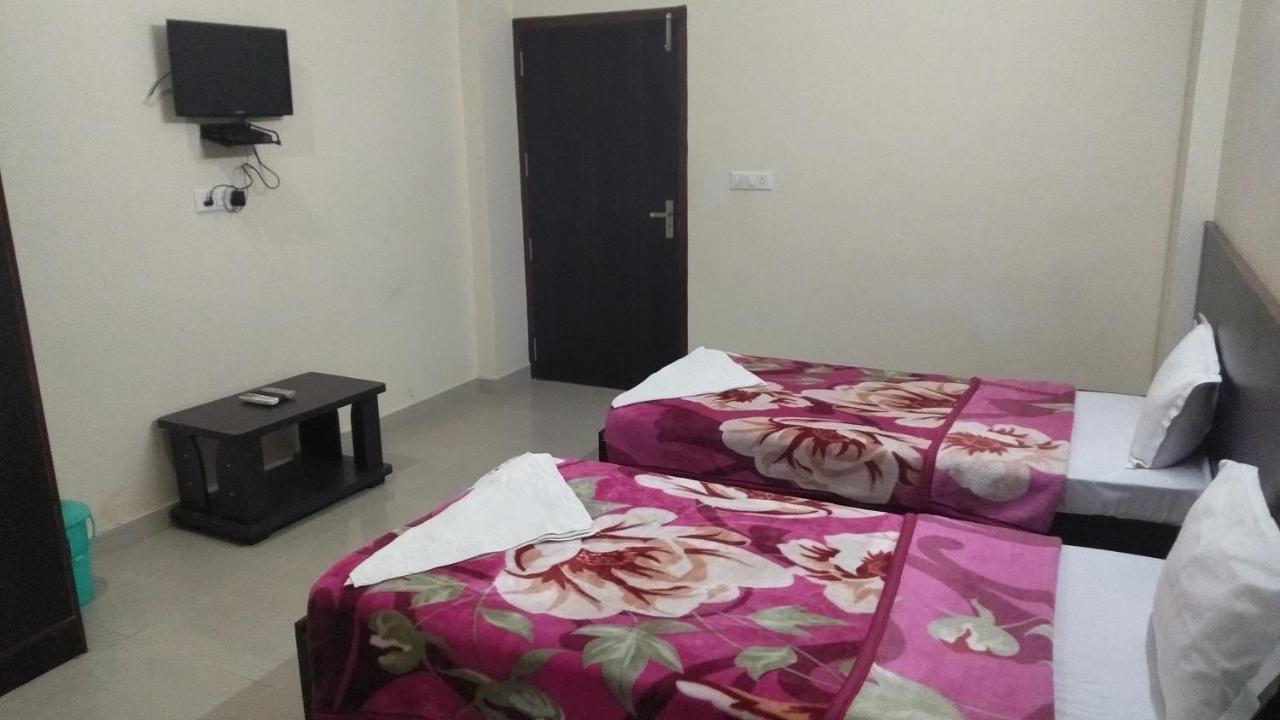 Hotel The Ideal Kushinagar Zewnętrze zdjęcie