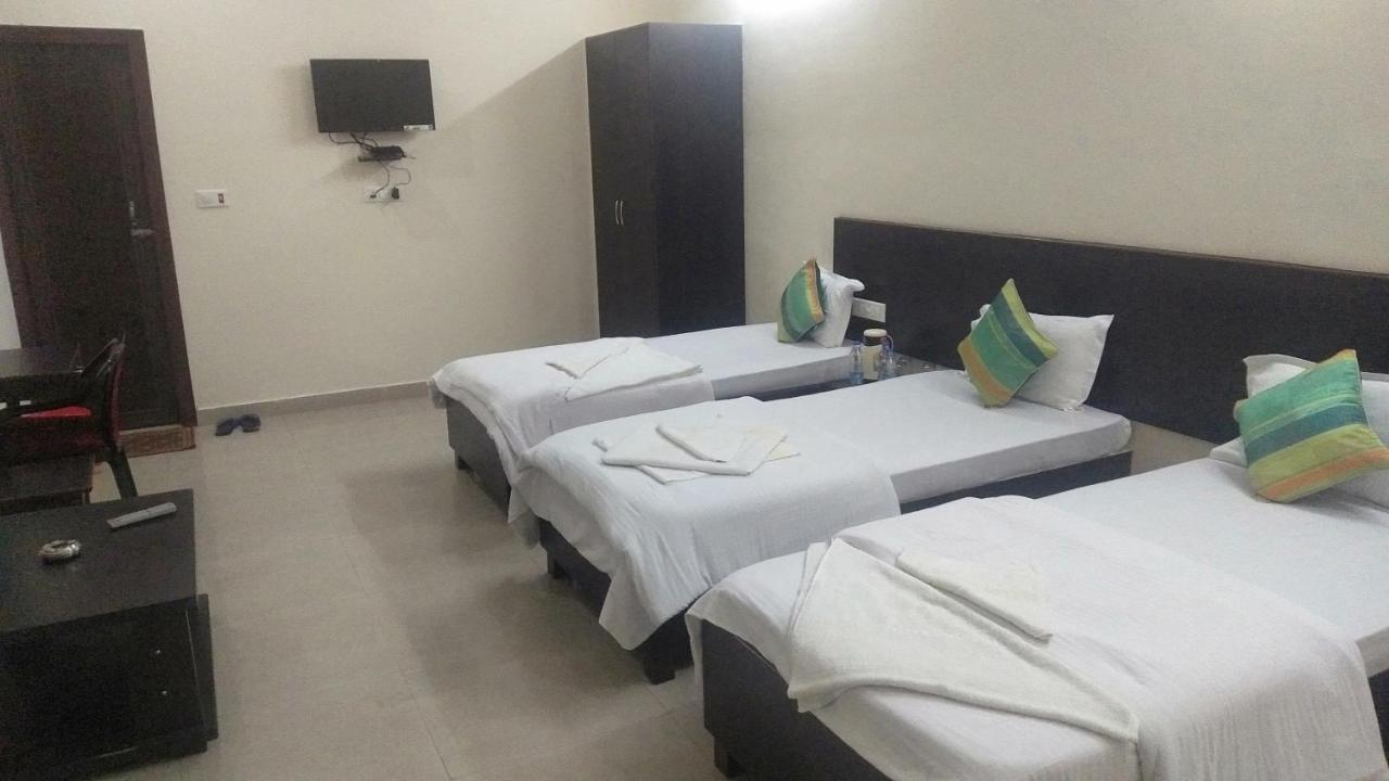 Hotel The Ideal Kushinagar Zewnętrze zdjęcie